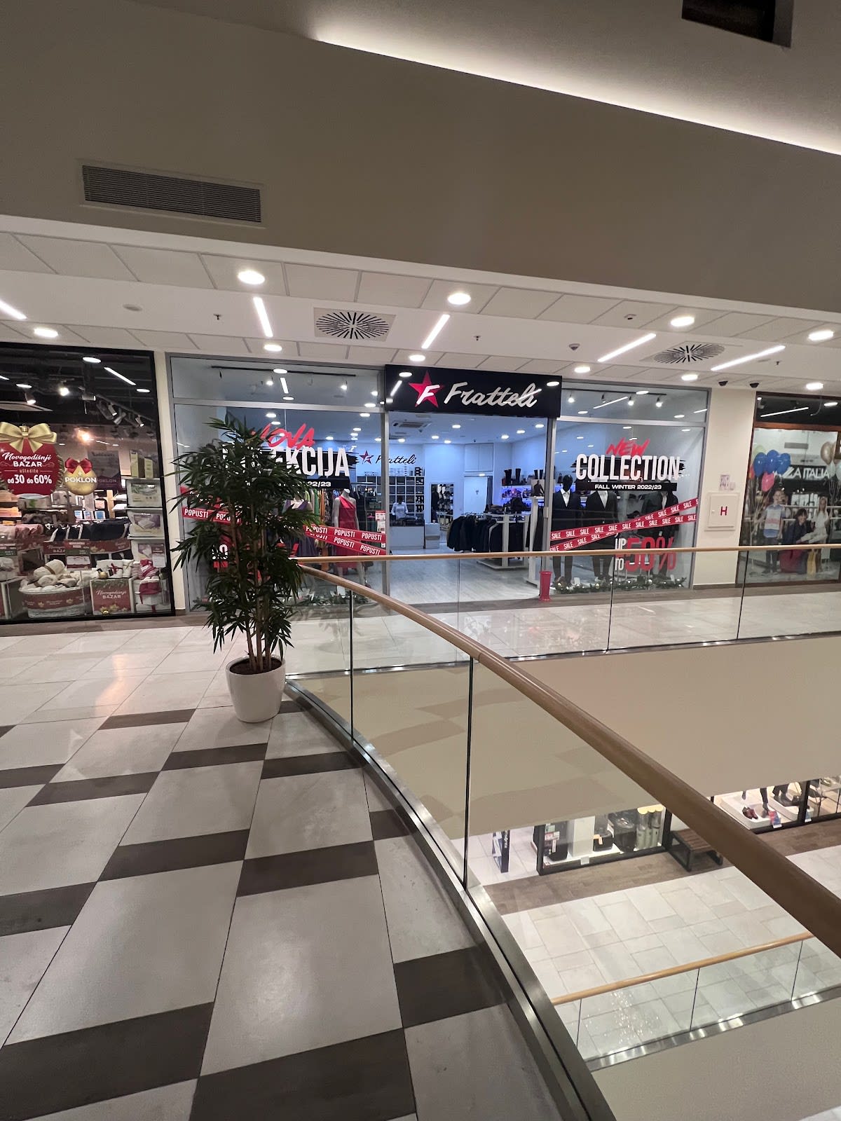 Fratelli Fashion Store photo 2