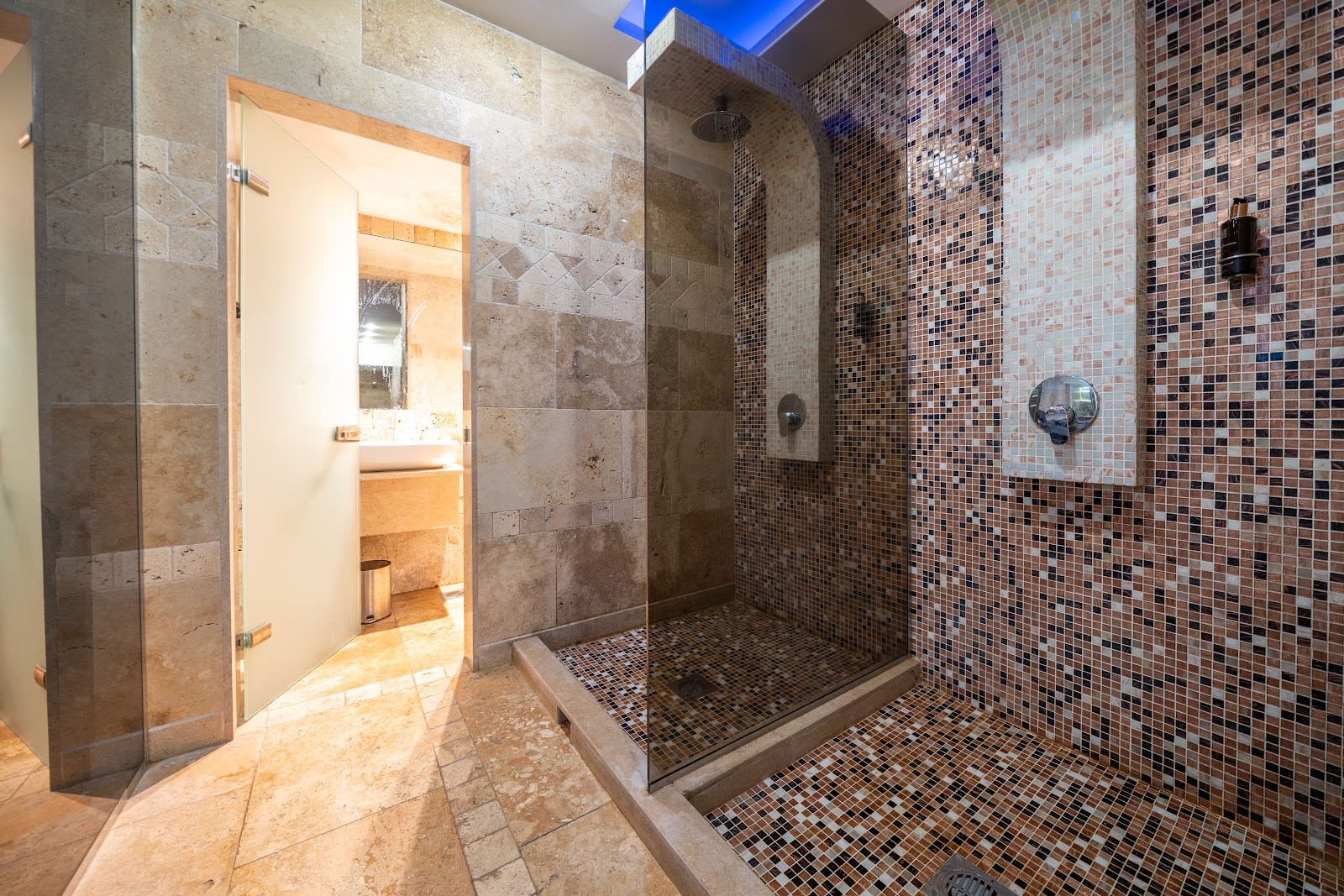 Aviva Med & Spa photo 4