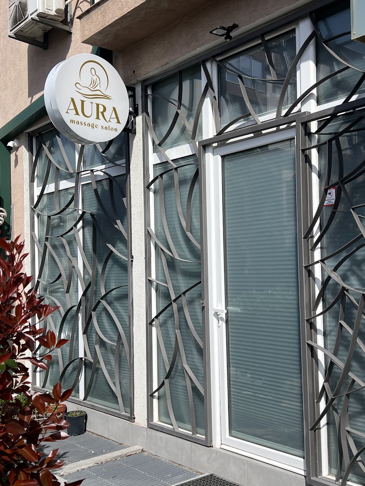 Aura Massage Salon photo 8