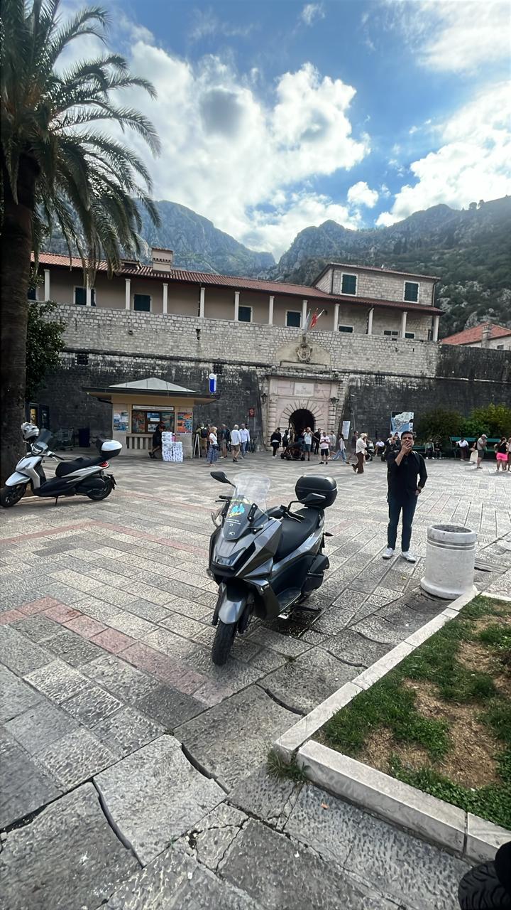 Rent-a-Scooter Boka Kotor photo 4