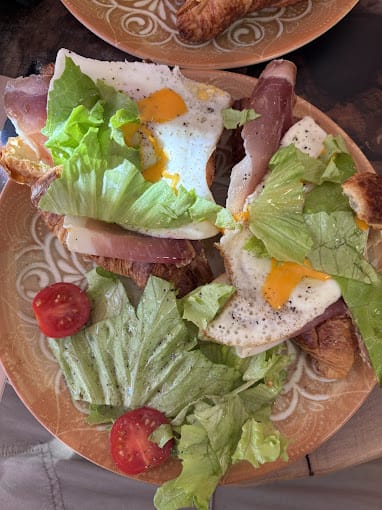 Scrambled Egg Croissant