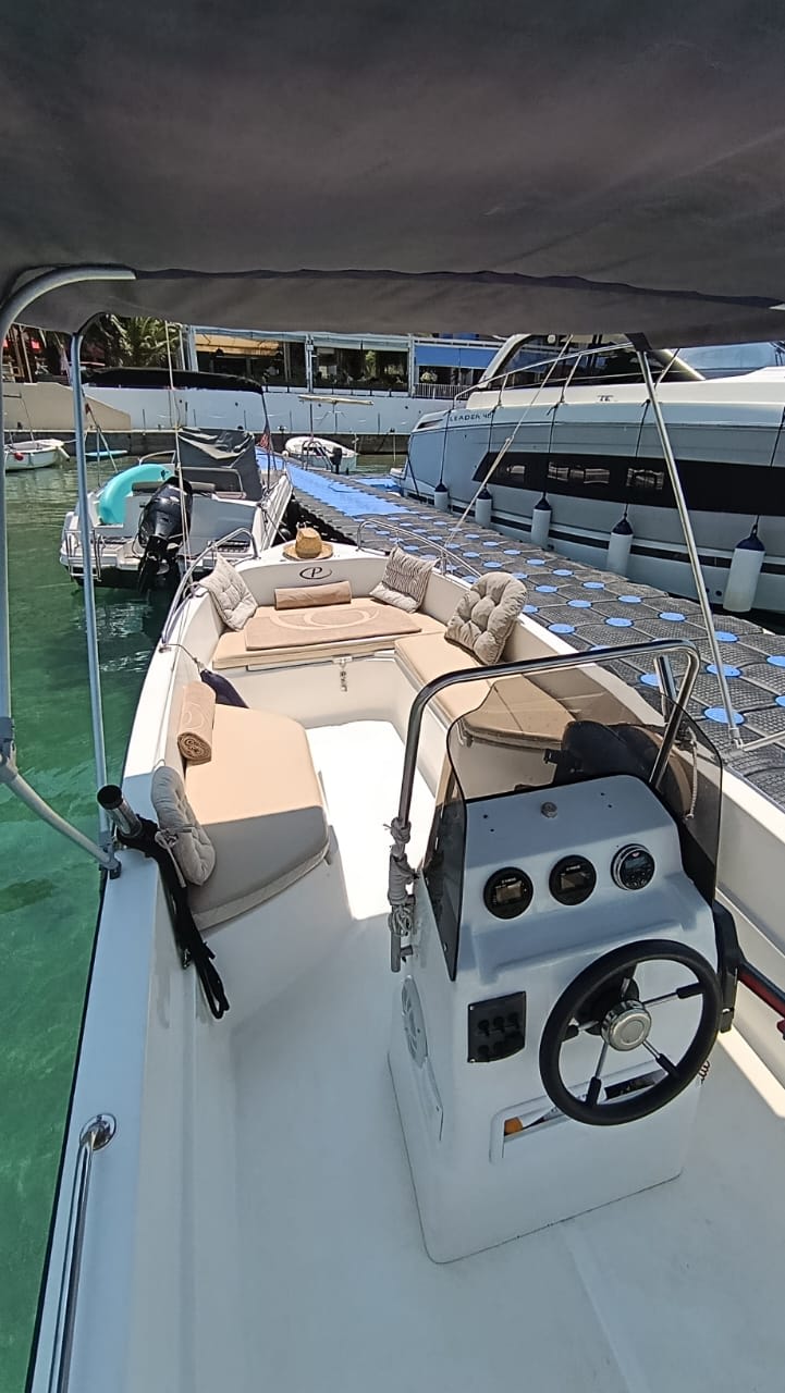 Poseidon Boat Cruising photo 4