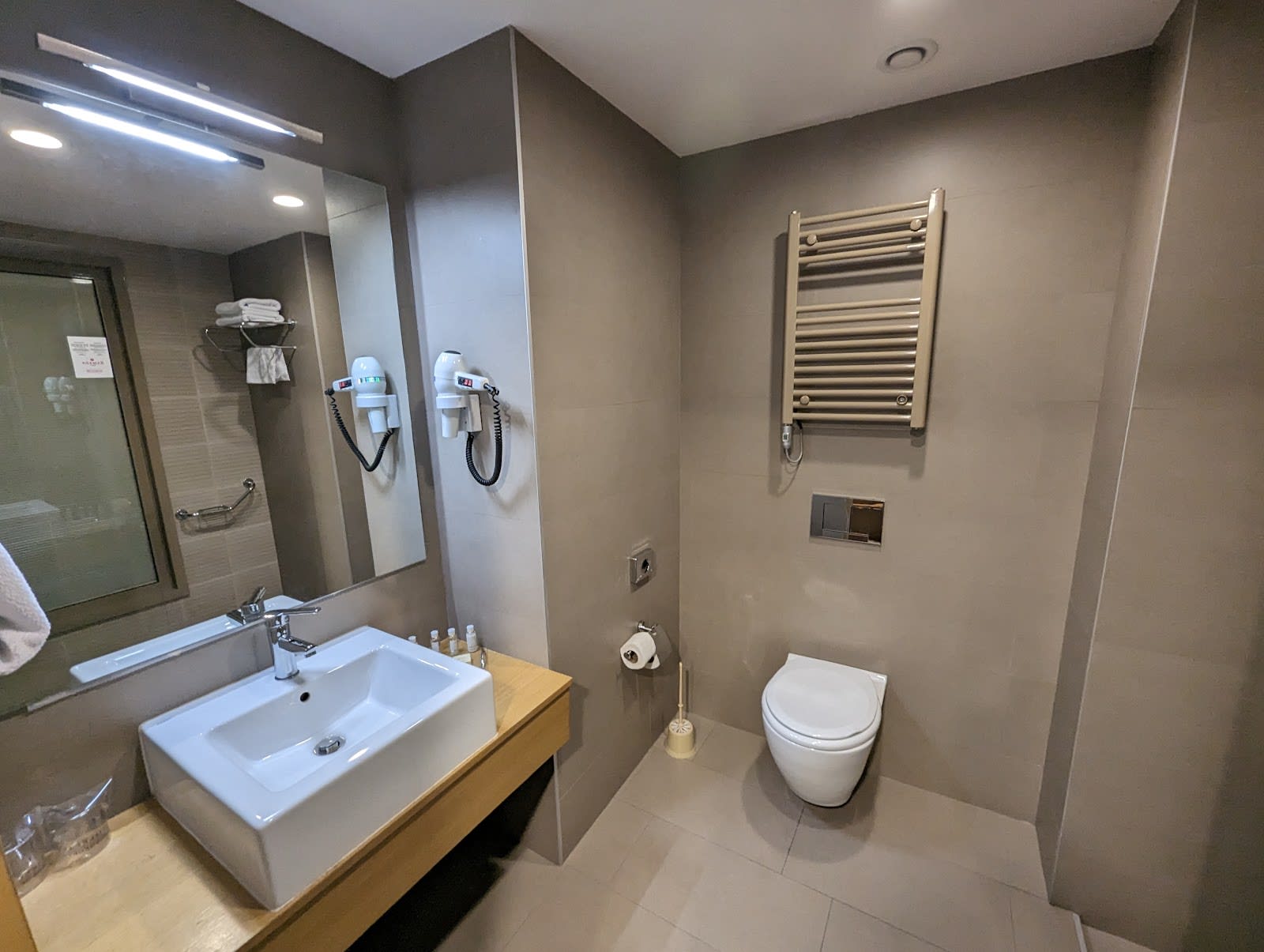 Ramada by Wyndham Podgorica photo 8