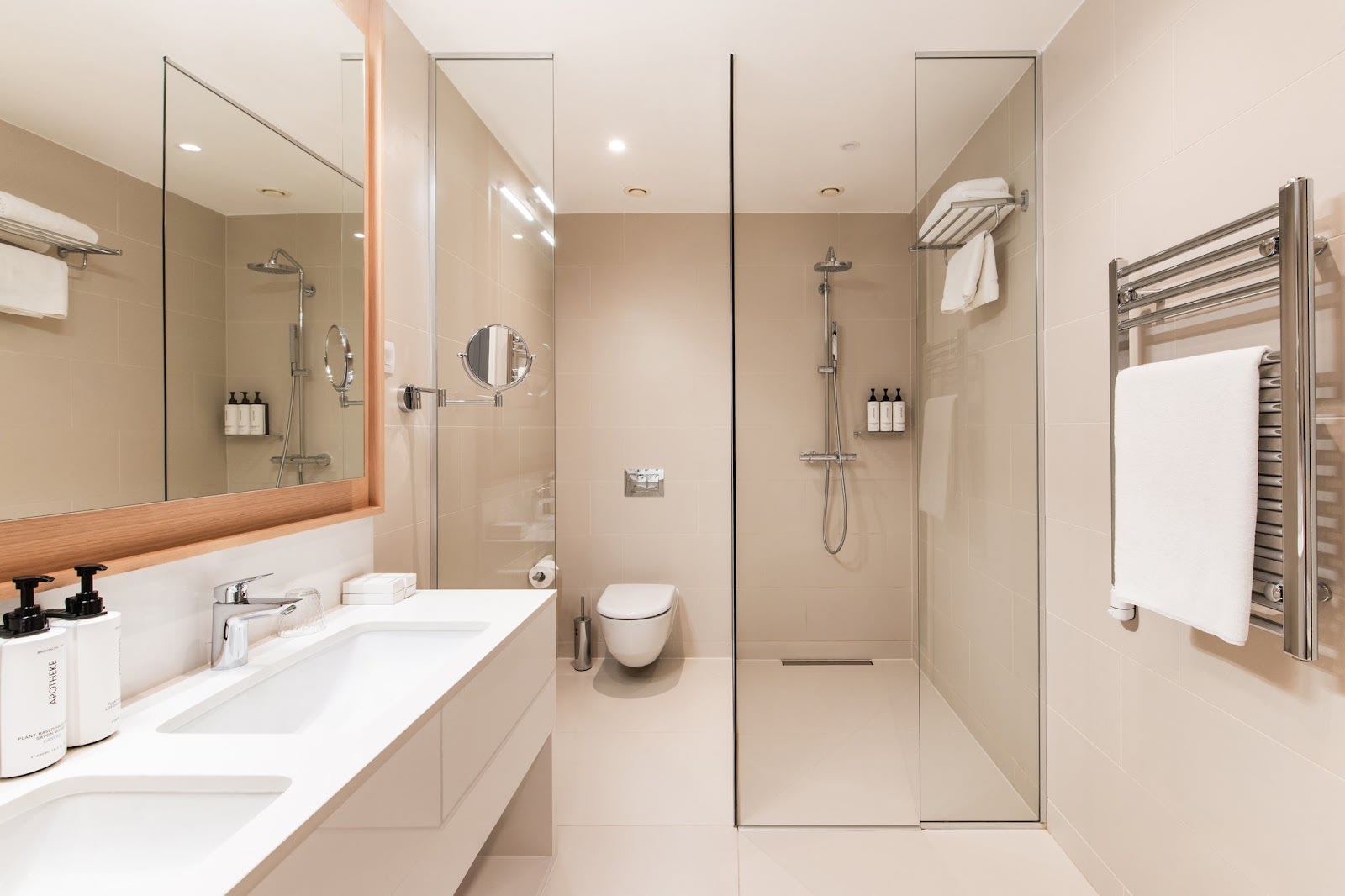 Crowne Plaza Podgorica by IHG photo 3