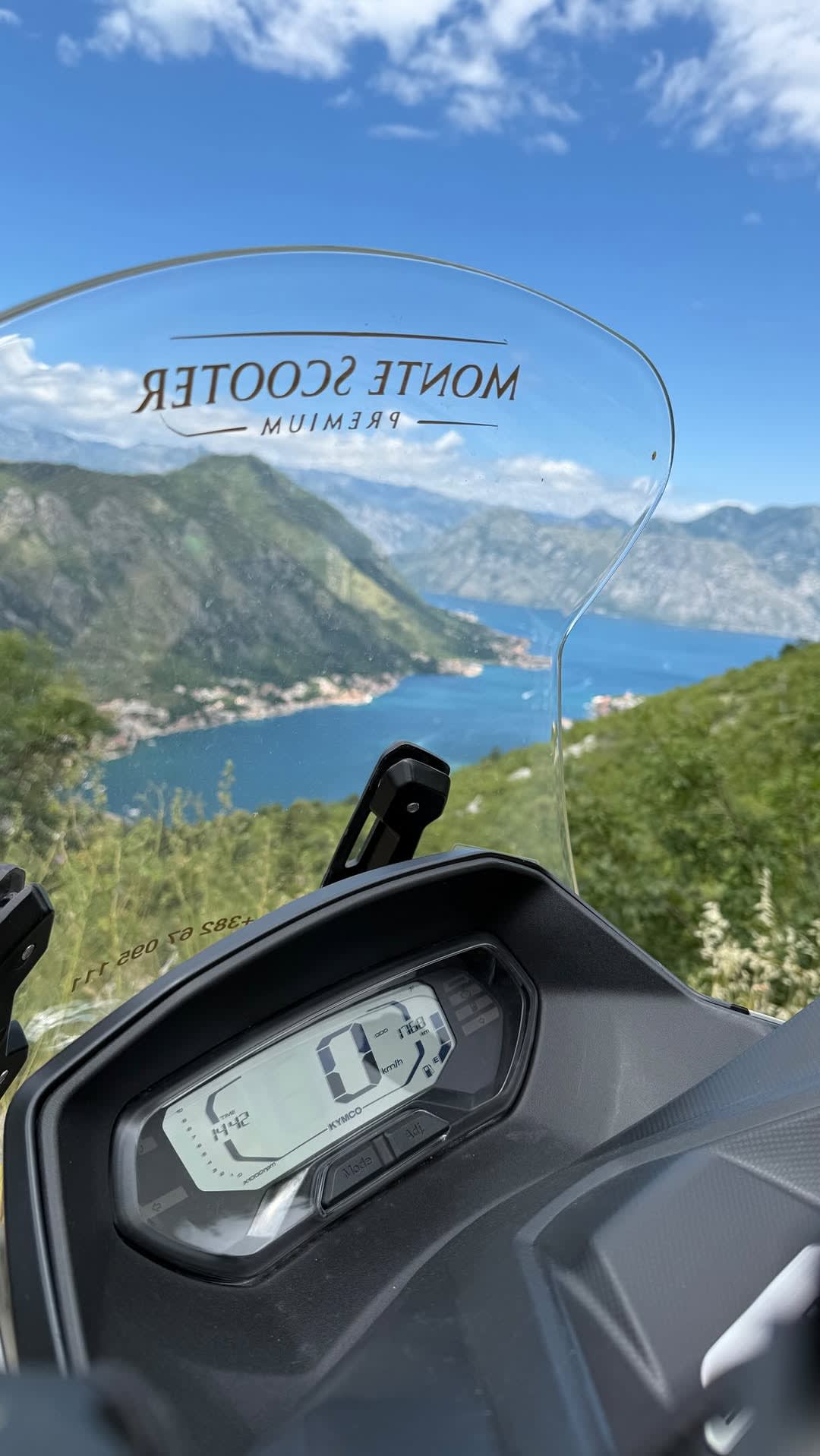 Monte Scooter Premium photo 3