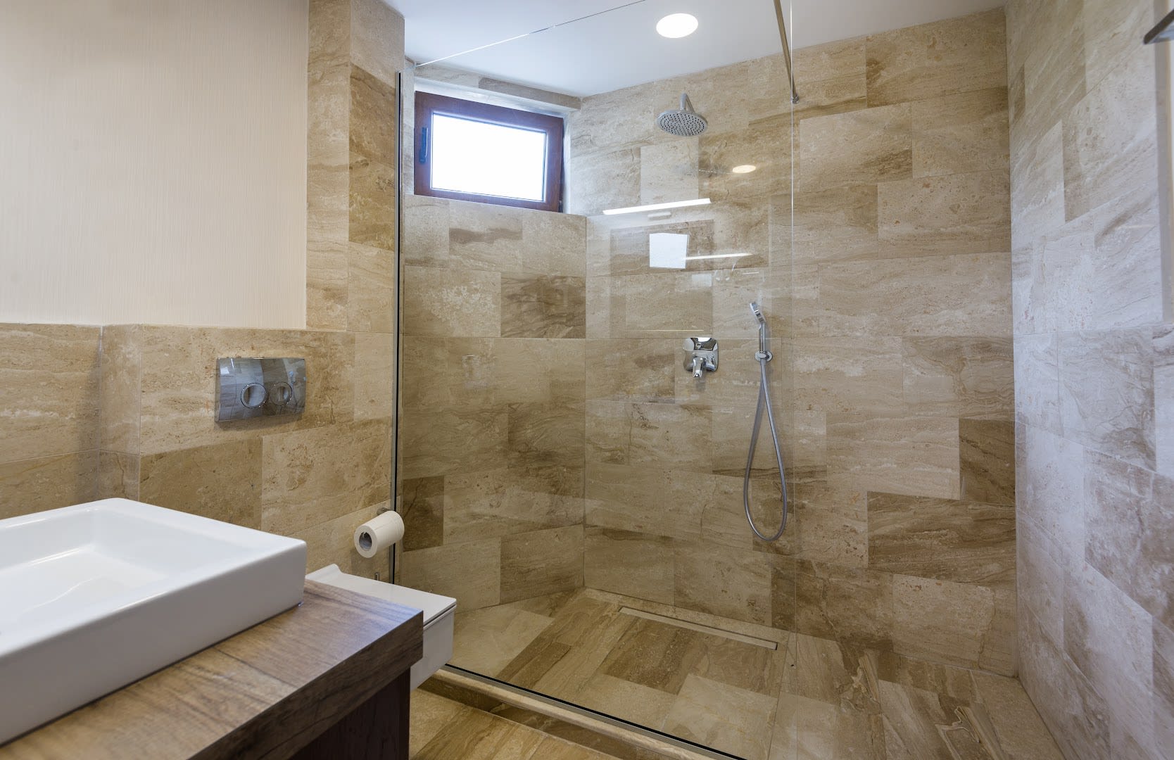 Waikiki Apartments photo 5