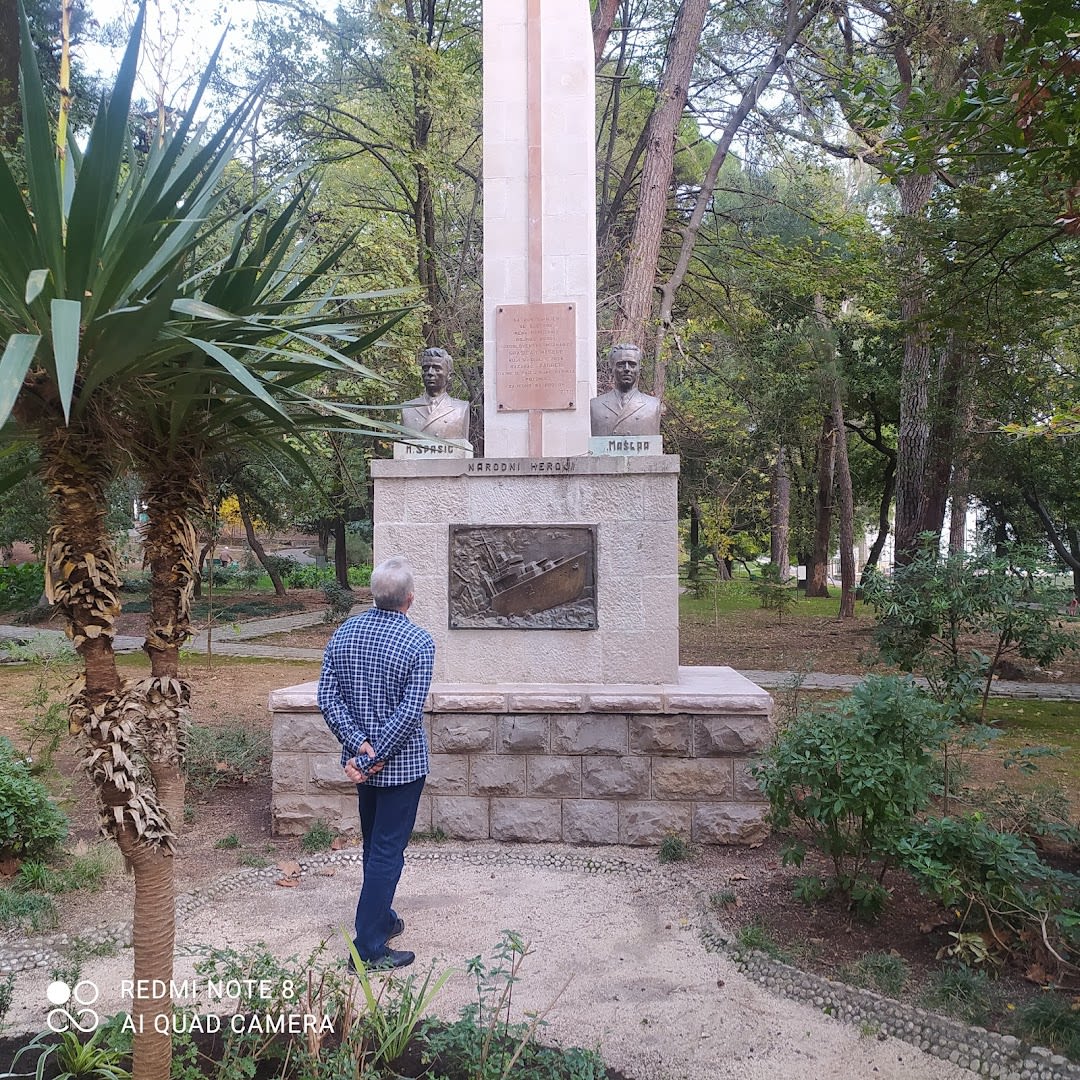 Large Town Park photo 6