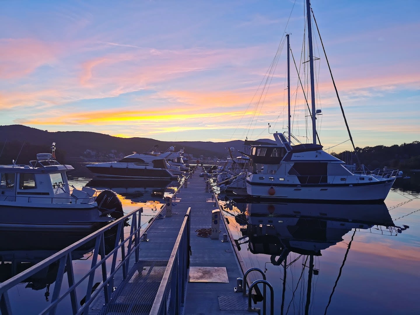 Airport Marina Tivat photo 5