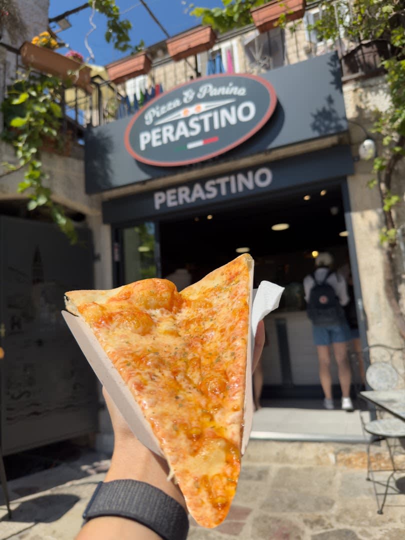 Perastino photo 4