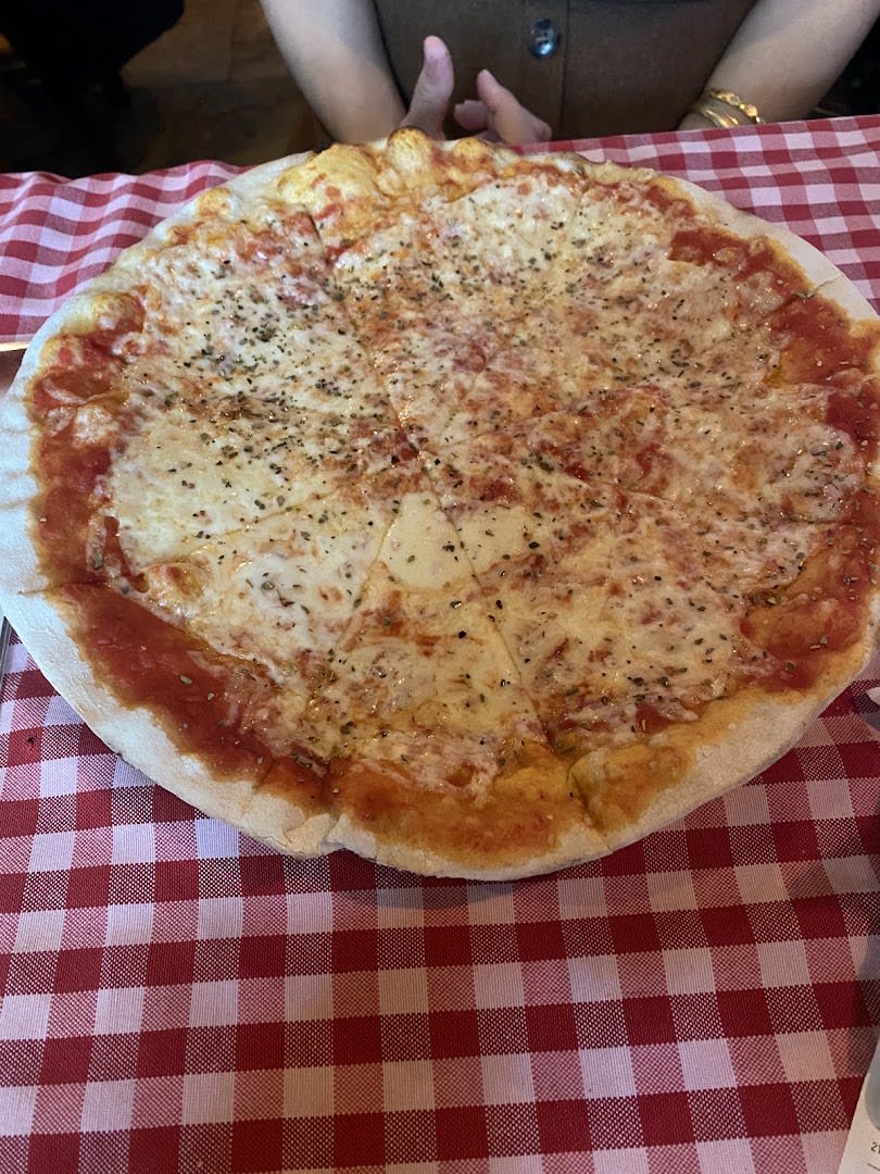 Pizzeria Calabria photo 4