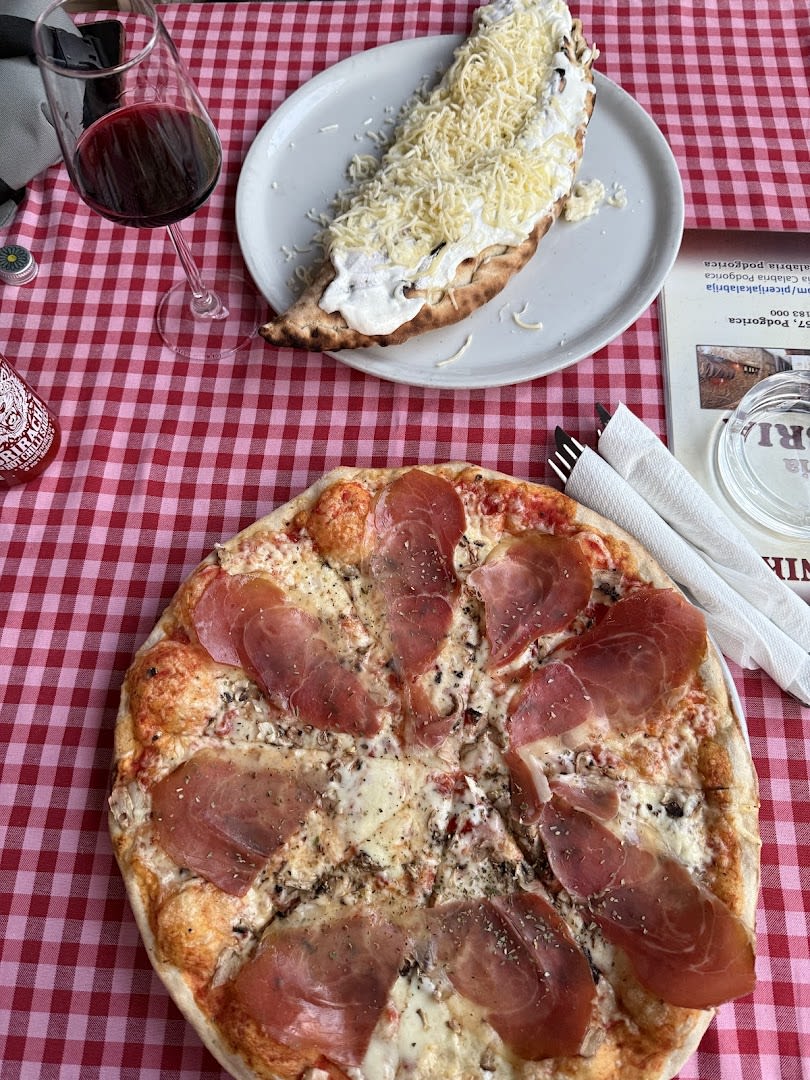 Pizzeria Calabria photo 9