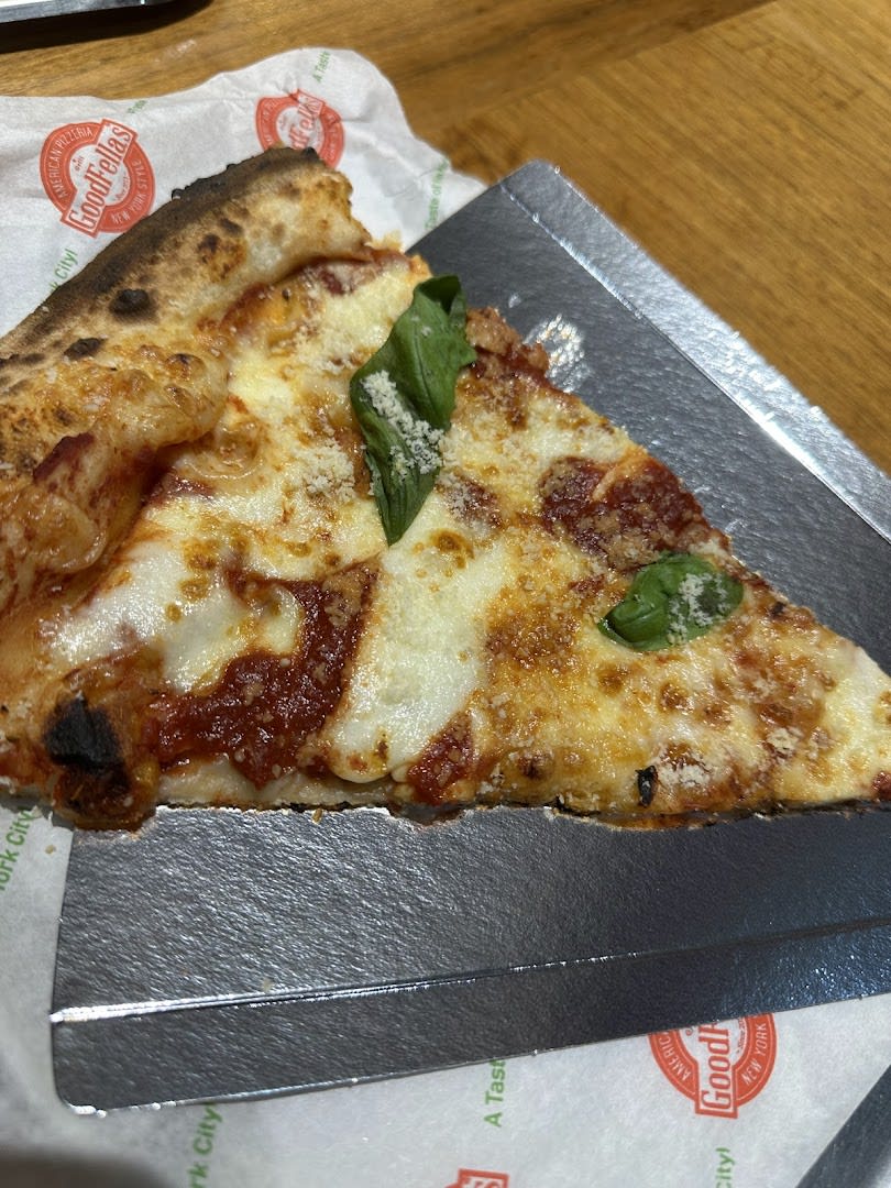 GoodFellas Pizzeria photo 6