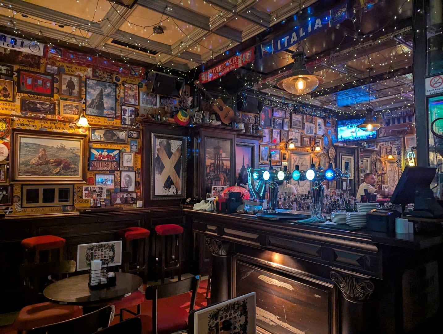Scottish Pub McCloud photo 2