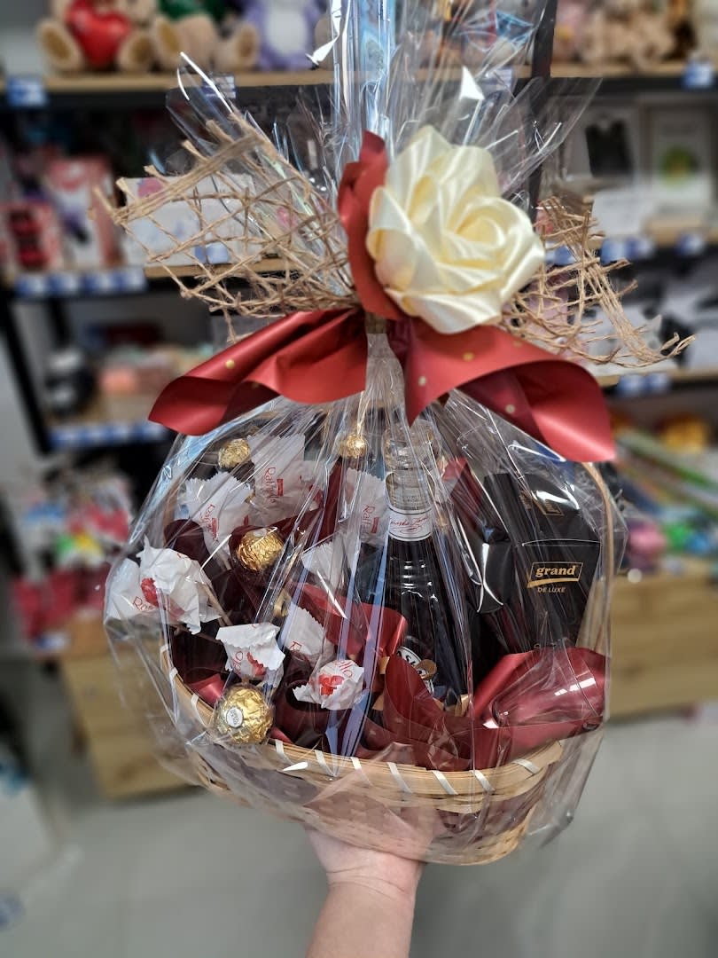 Handmade & Gift Shop photo 2