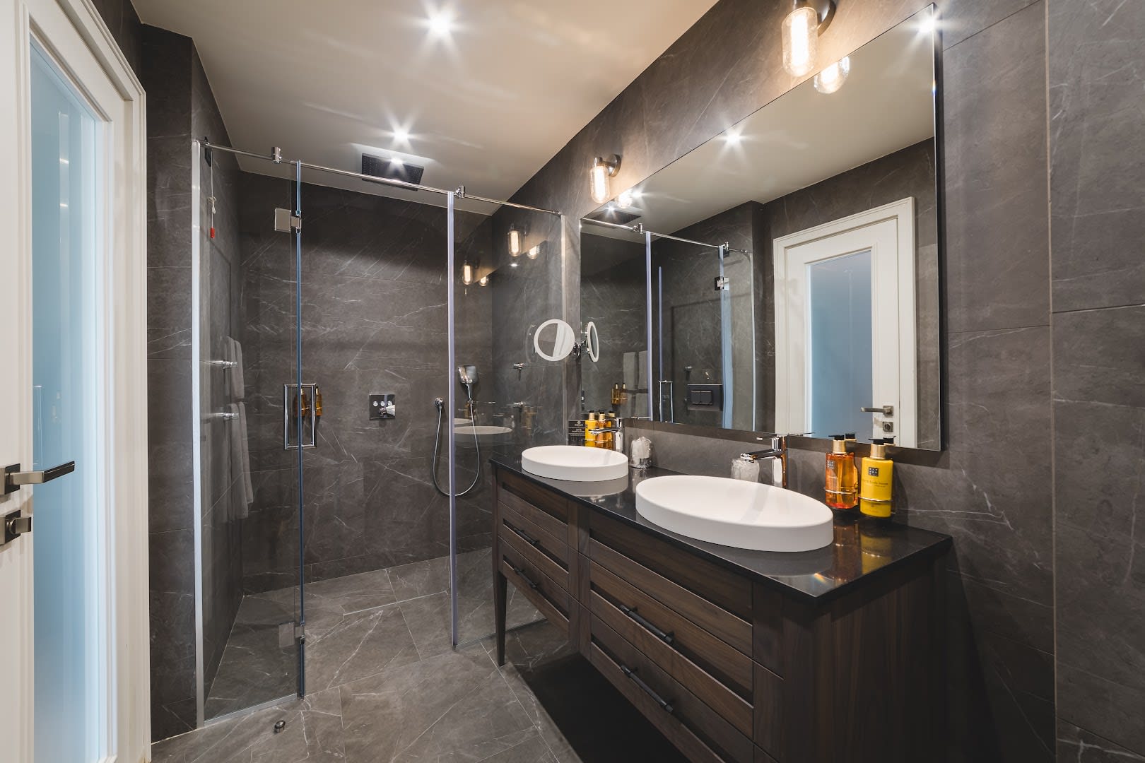 Signum Hotel Podgorica photo 3