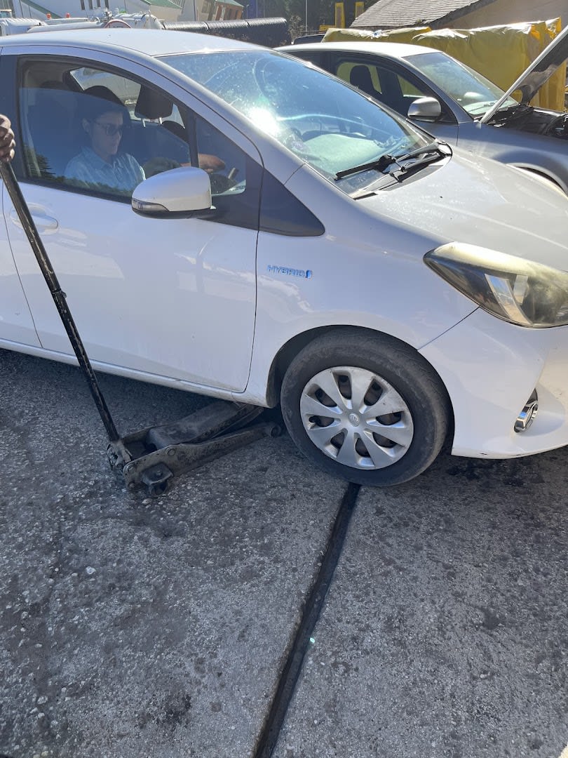 Planet Rent-a-Car photo 8