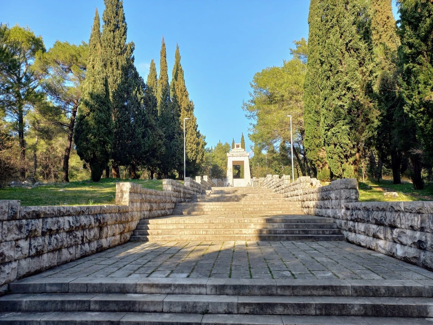 Partisan Fighter Monument photo 3