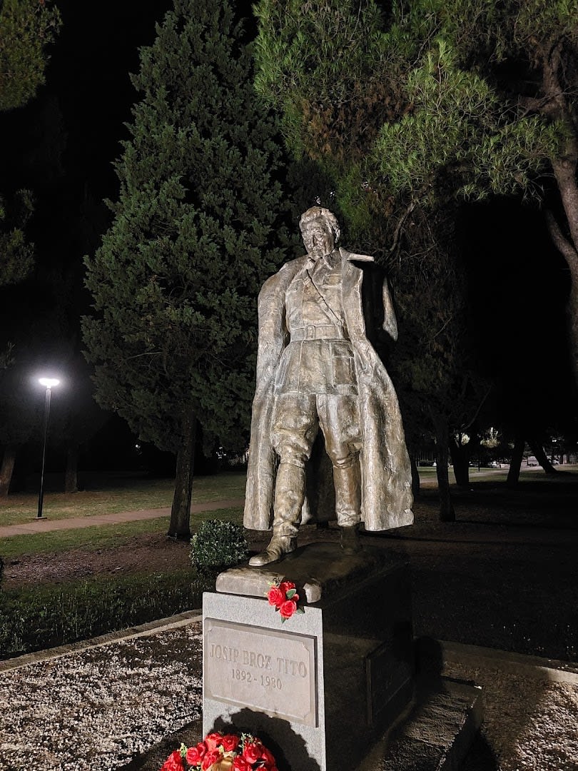 Monument to Josip Broz Tito photo 9