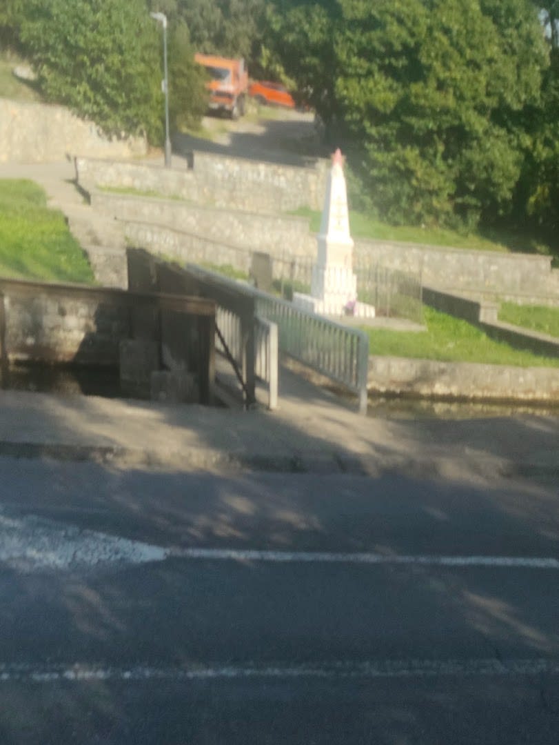 Monument for Fallen Fighters photo 4