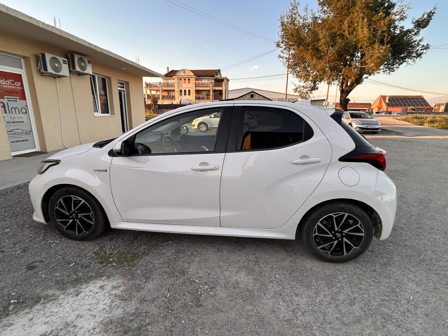 Oivo Rent A Car photo 1