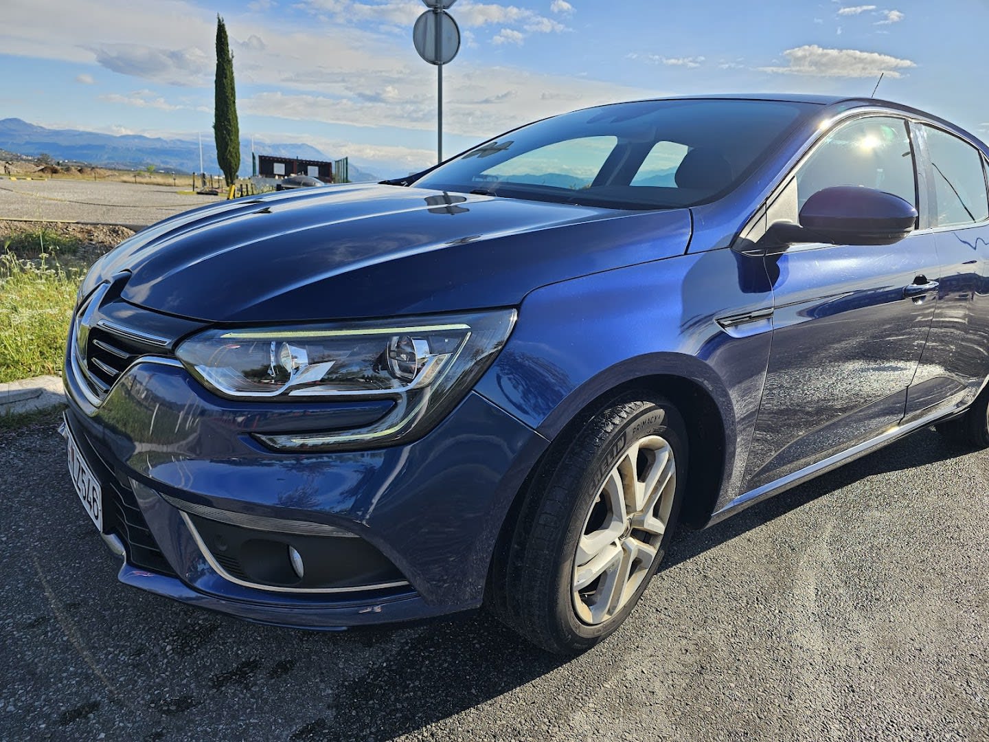 Drive Smart Rent A Car photo 3