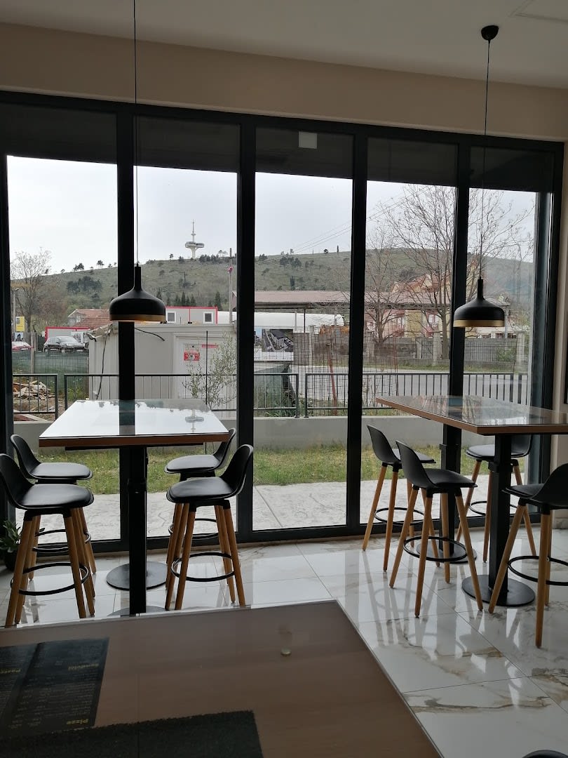 Pizzeria Basilico photo 9
