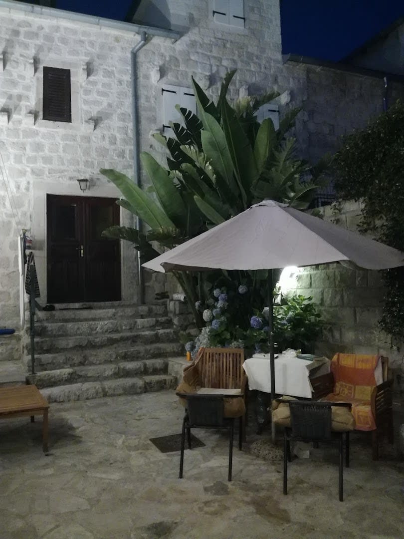Perast Waterfront Apartments photo 4