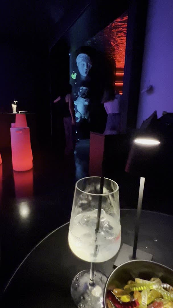 The Deep photo 1