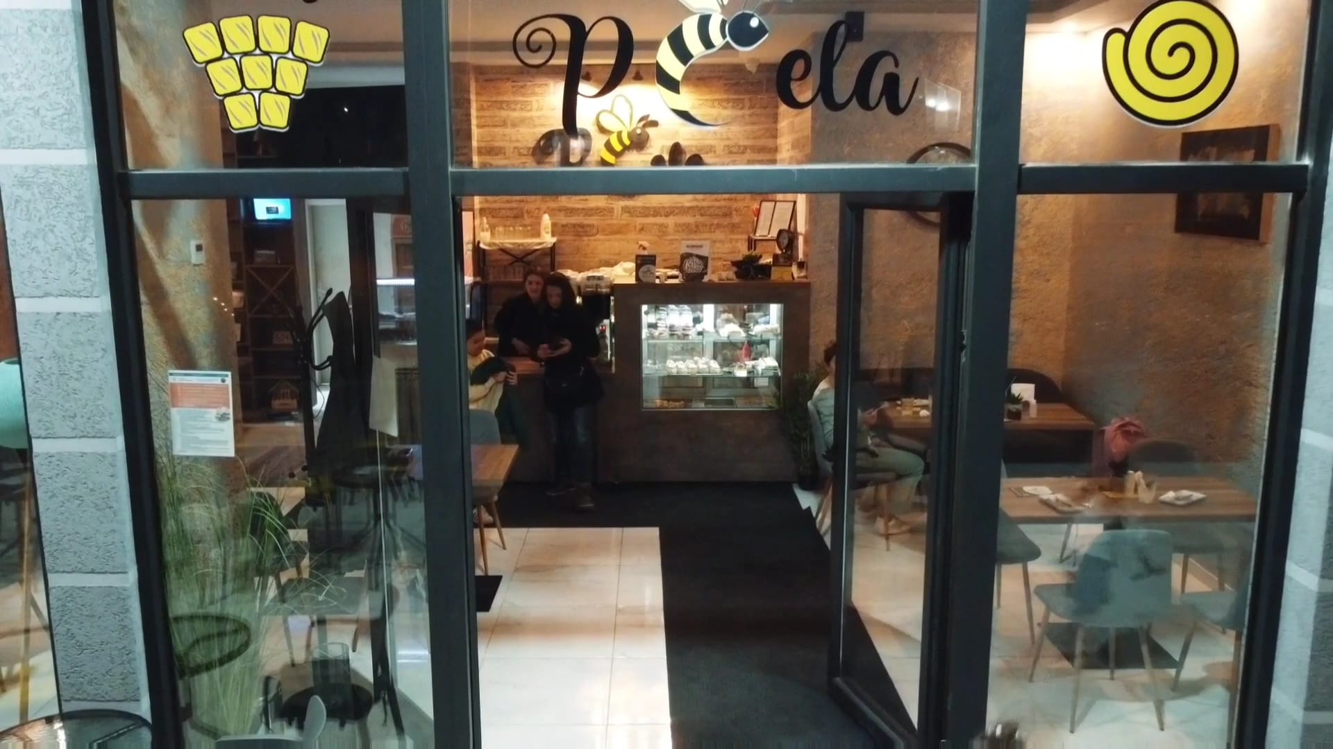 Pčela photo 1