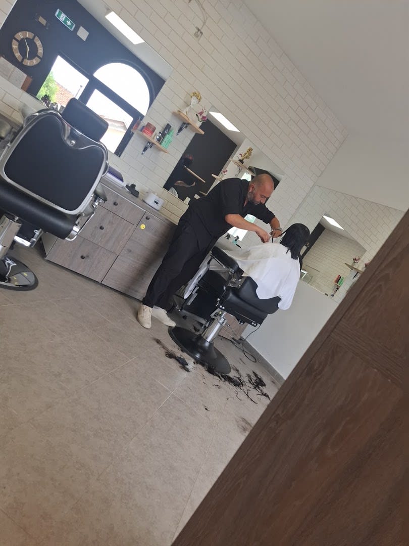 Barber & Beauty Studio by Azizcan Kurt photo 2