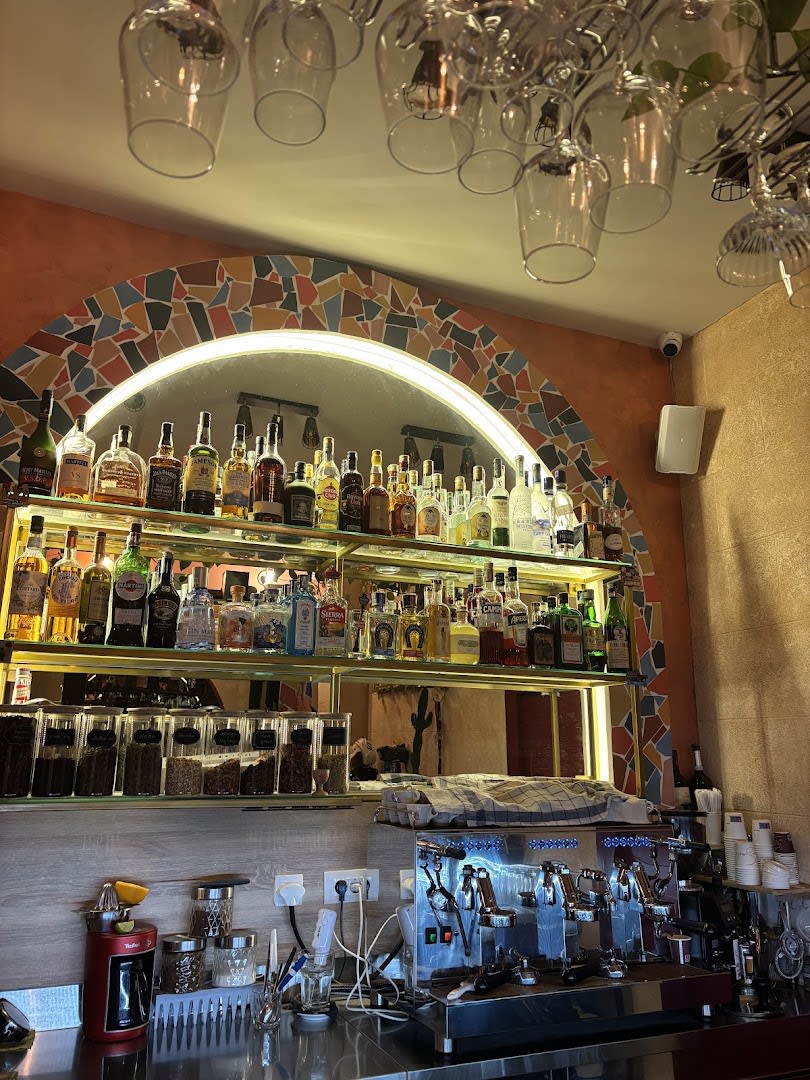 Kvartić Caffe and Lounge photo 2