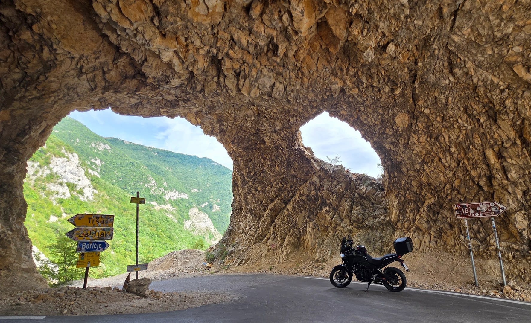 Montenegro Moto Escape photo 1