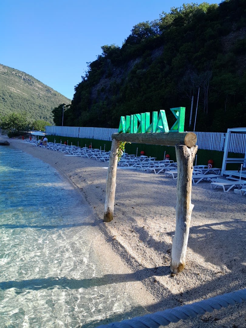 Bankina Beach Bar photo 1