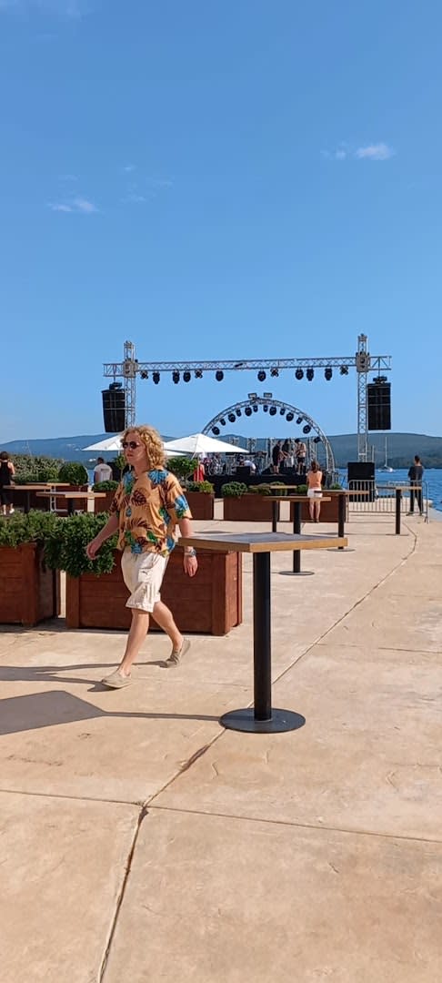 La Roche Beach Club photo 1