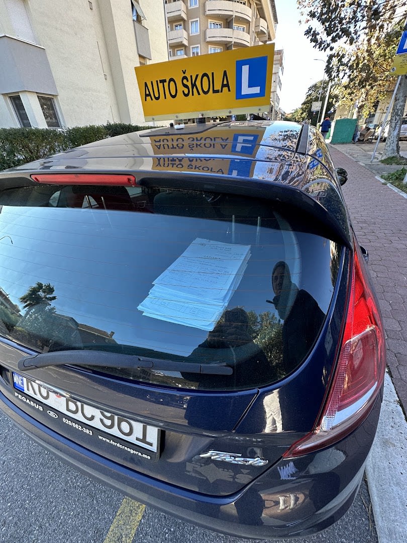 Fleš Driving School photo 2