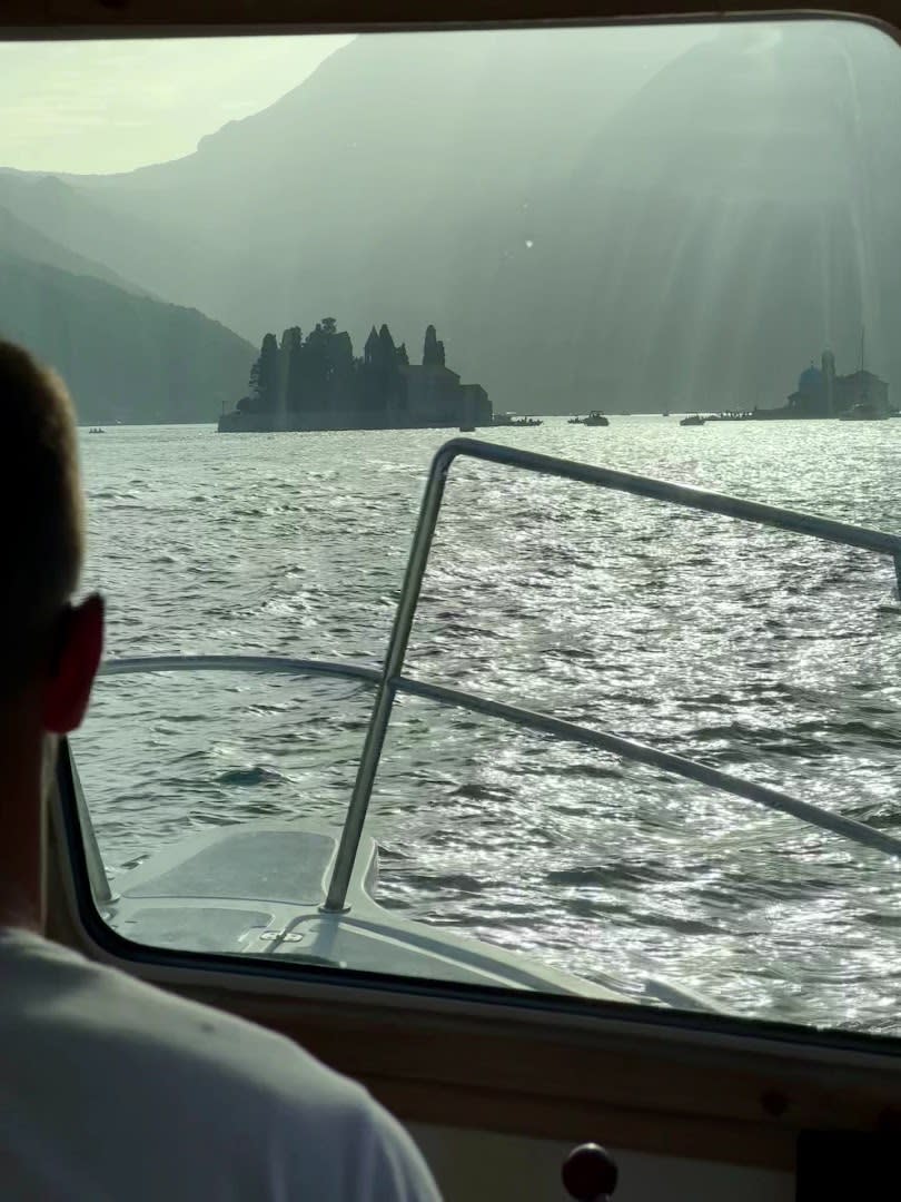 Luna Perast - Boat Rental photo 3