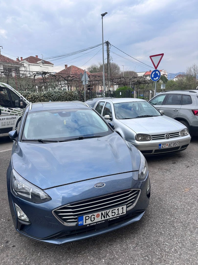 Carvia Rent a Car Montenegro photo 2