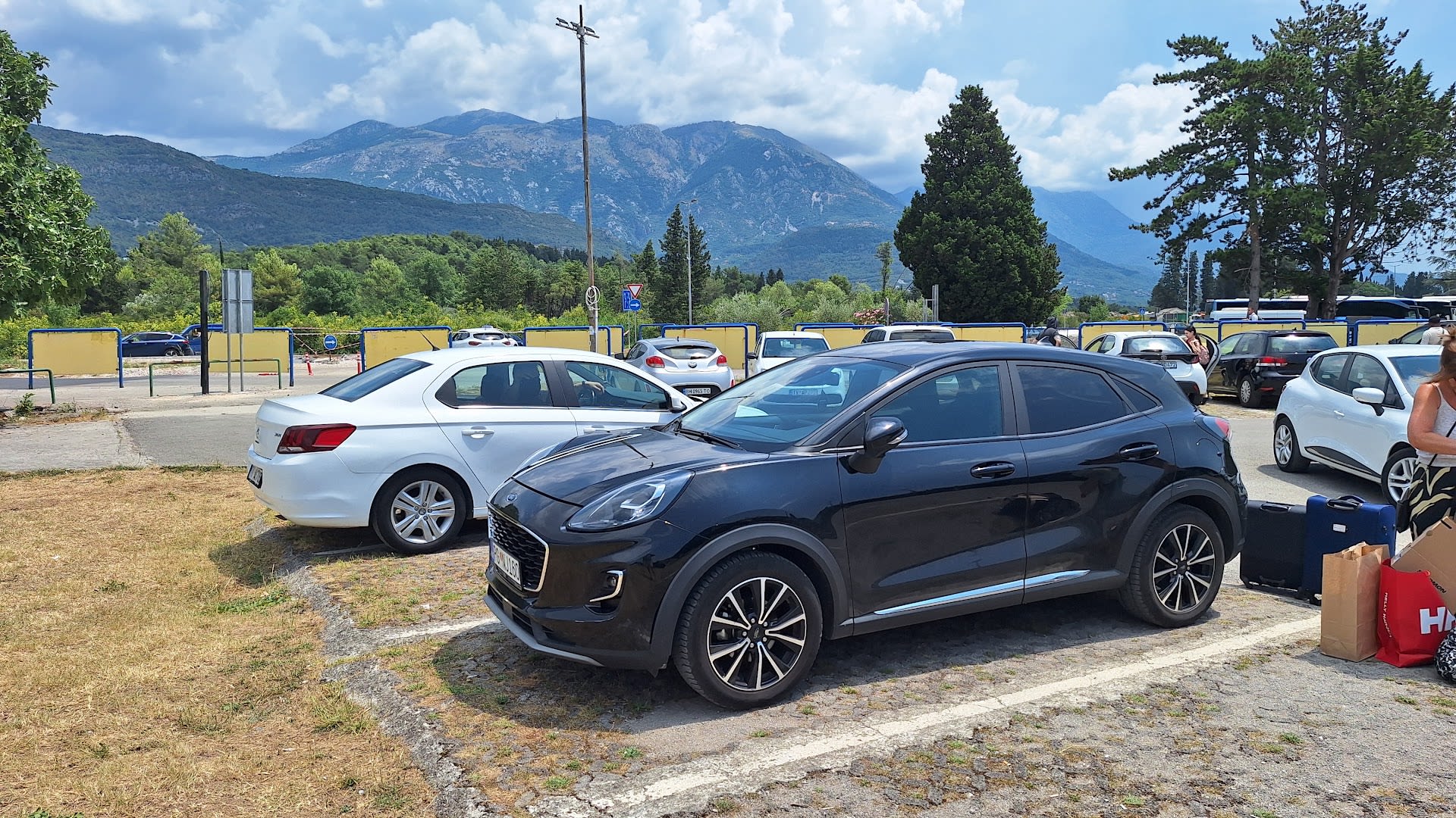 Rent a Car Montenegro Podgorica photo 4
