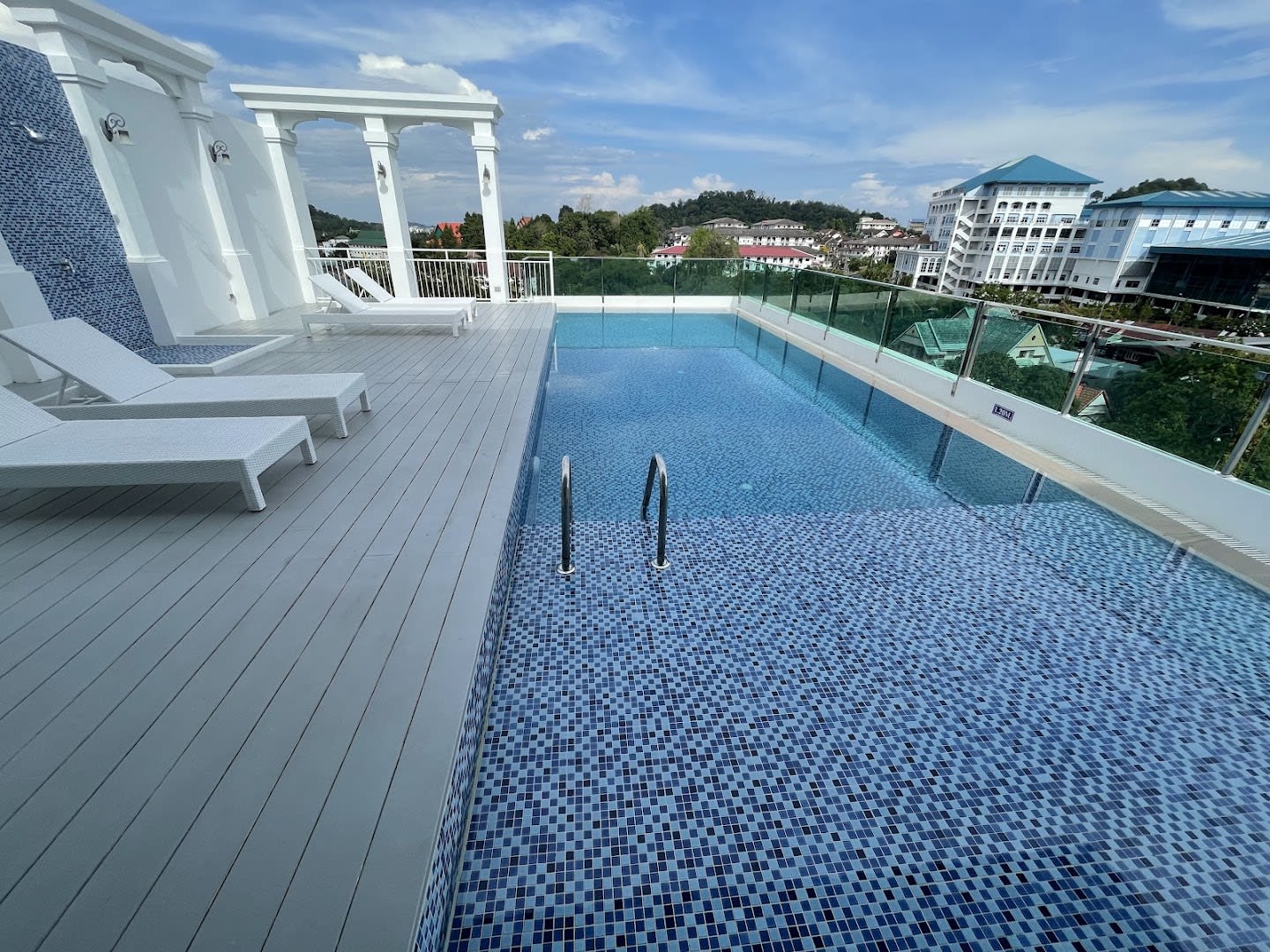 B2 Phuket Premier Hotel photo 3