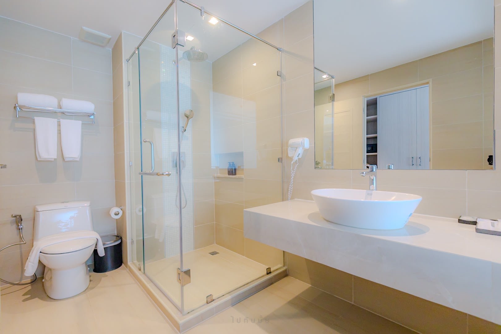 Seabed Grand Hotel Phuket photo 4