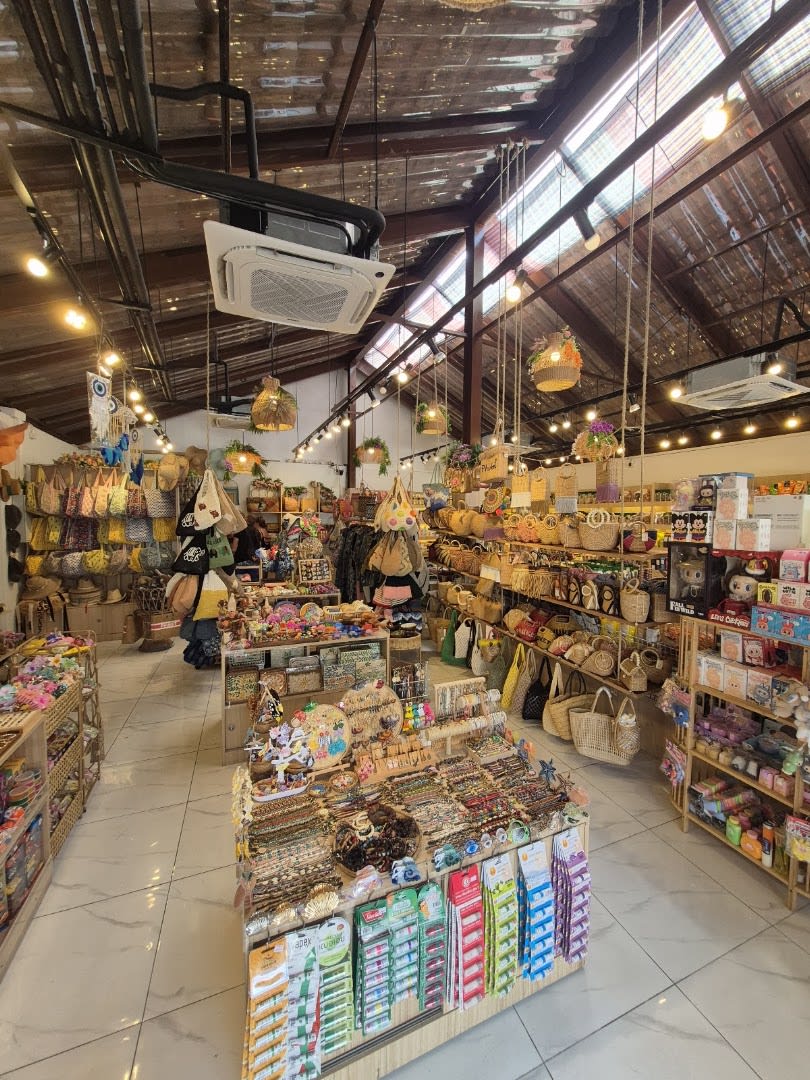 Bigi Shop Phuket Old Town photo 3