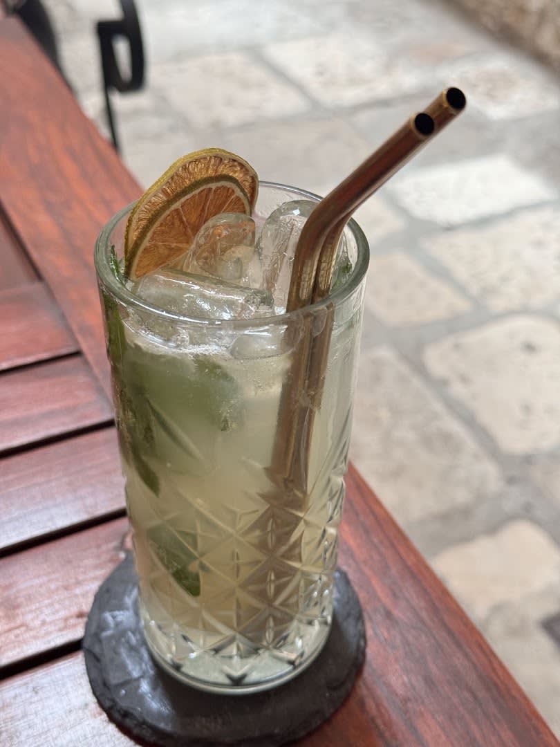 B-BAR photo 3