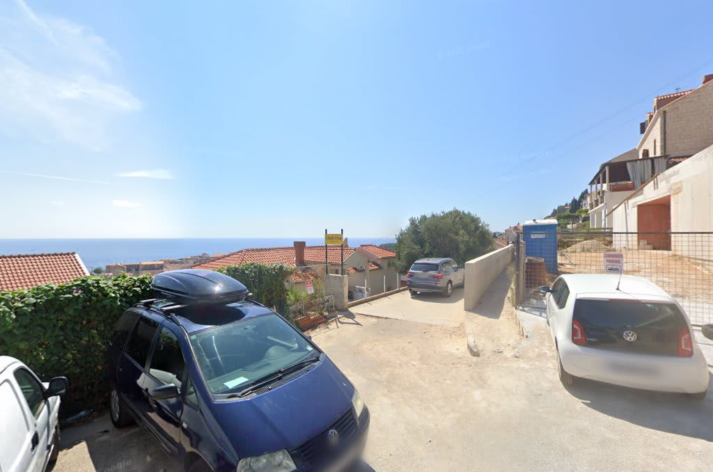 Chill Out Old Town & Seaview Apartments photo 3