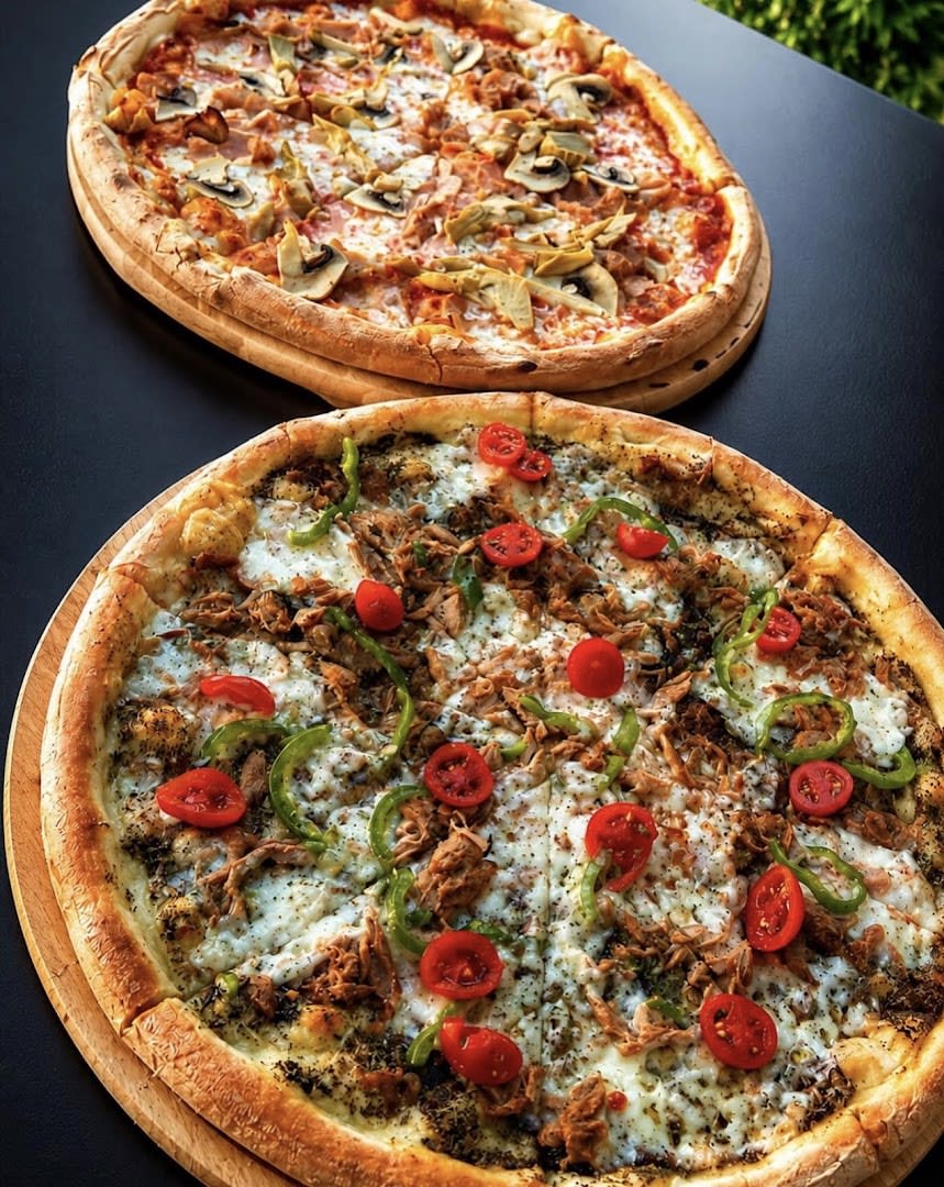 Pizza Tomato Tirana photo 1