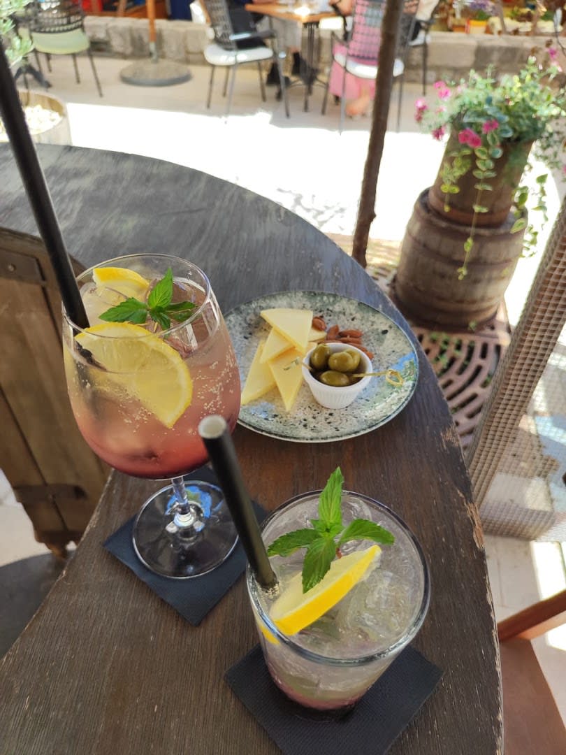 Pjaceta Bar photo 2
