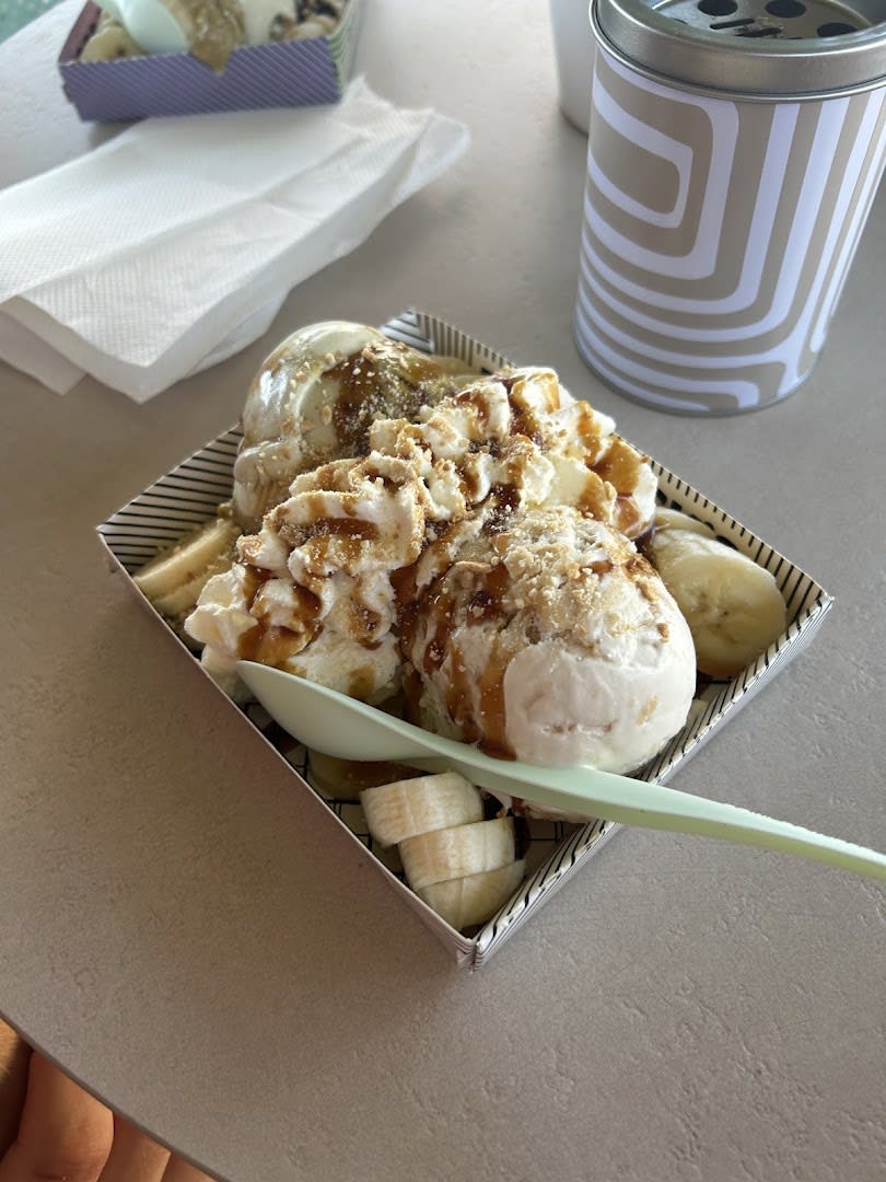Bob Rock's Ice Cream Shop photo 4