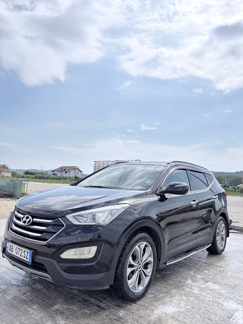 Albania Cheap Car Rental photo 3