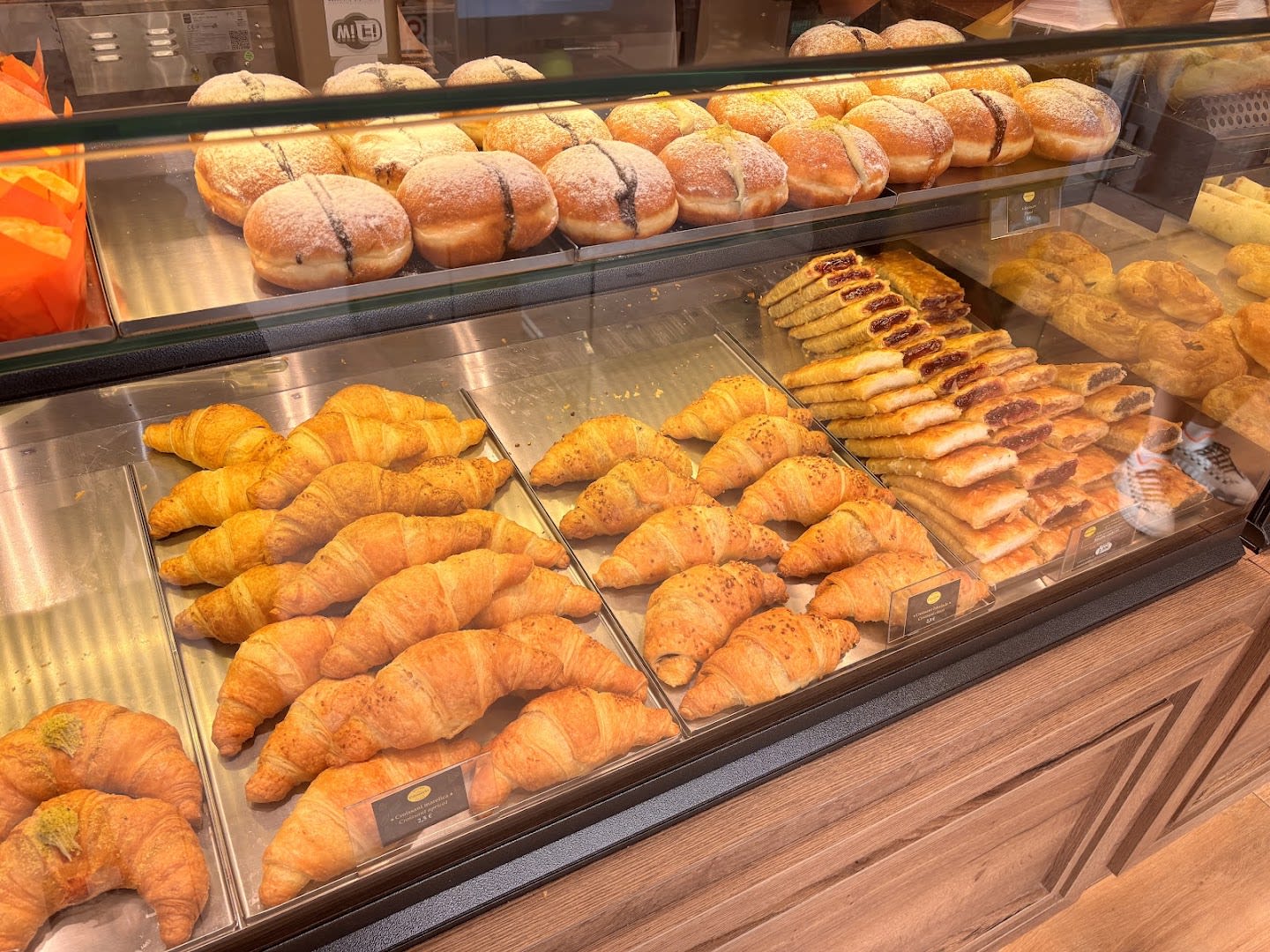 Bakery Caffe Dalmatinka photo 3