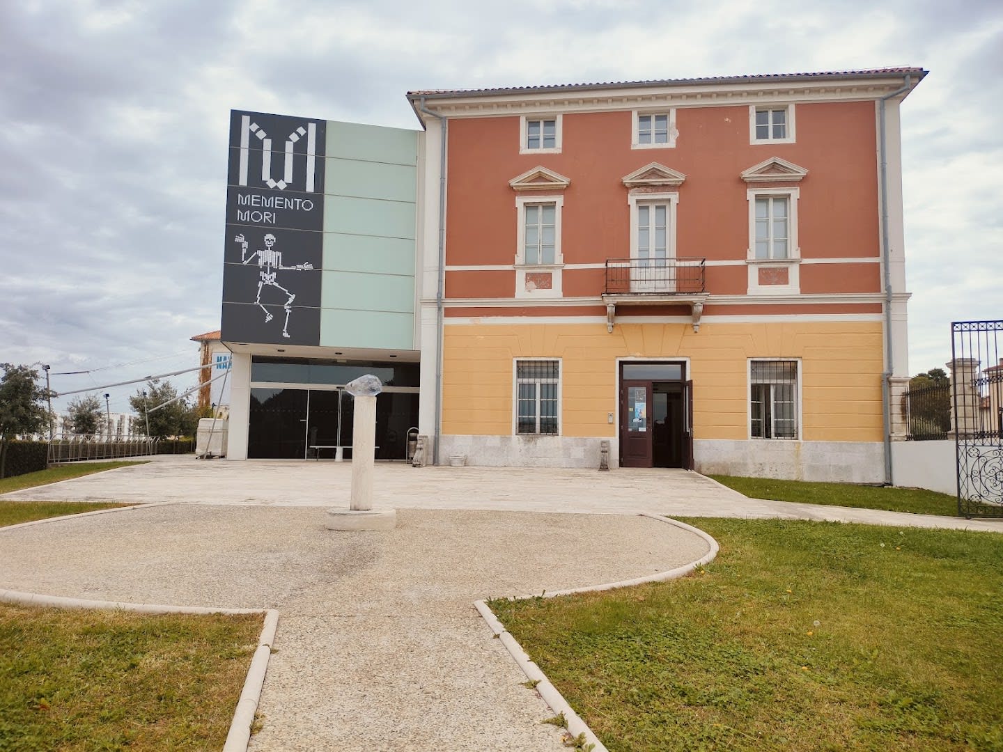 Museum of Ancient Glass photo 4