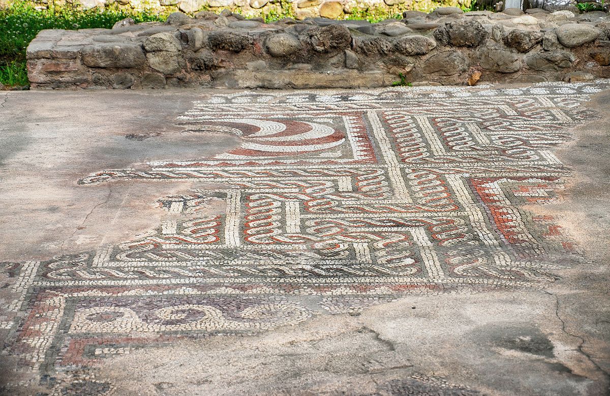 Mosaic of Tirana photo 4